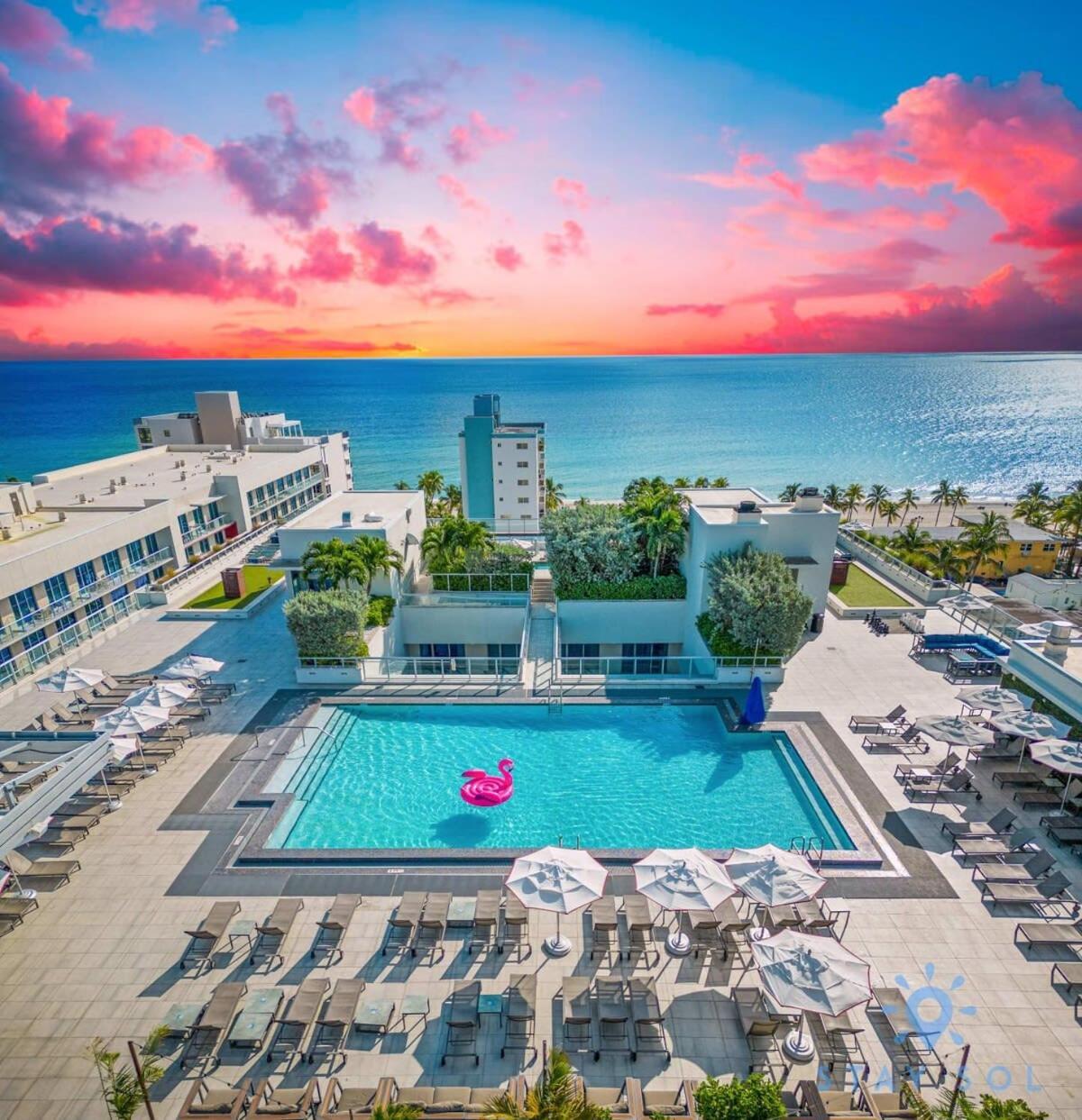 Lx Oasis Beachfront-Rt Infinity Pool Hollywood Exteriör bild