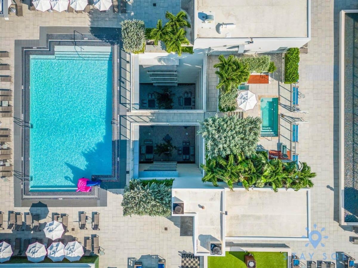 Lx Oasis Beachfront-Rt Infinity Pool Hollywood Exteriör bild